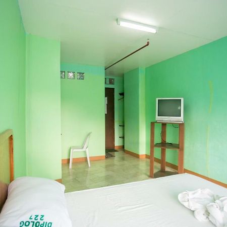 Gv Hotel - Dipolog Oda fotoğraf